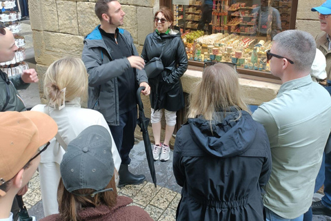 San Sebastián: Old Town Gourmet Pintxo Tour with Drinks San Sebastián: Old Town Guided Pintxo Tour with Drinks