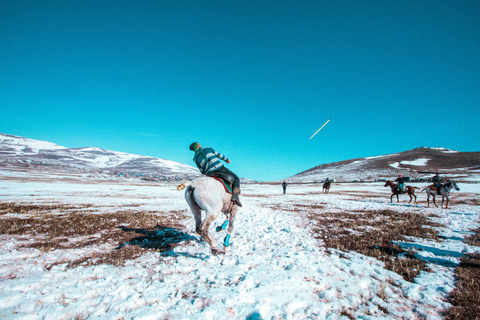 Stepantsminda: Caucasus Mountains Horseback Riding Tour