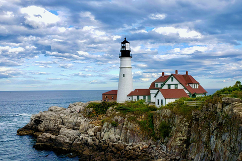 Boston: Portland Lighthouse & Kennebunk Small Group Day Tour