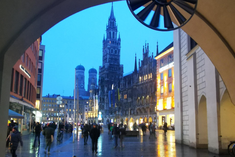 Vanuit München: Neuschwanstein en kerstmarkttour München