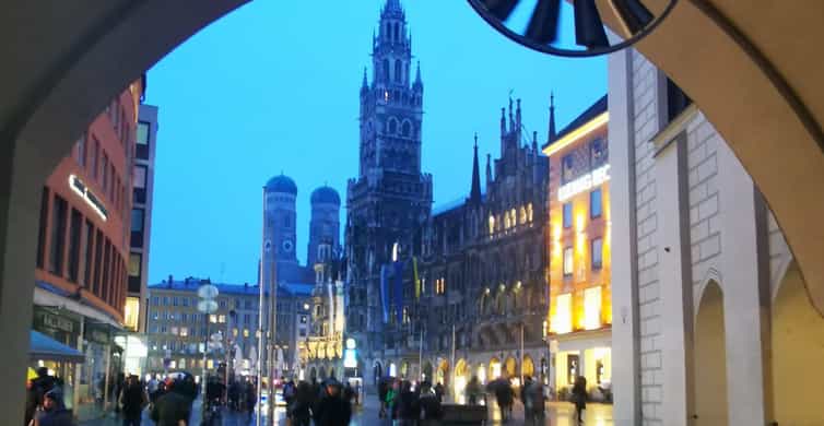 Munich: Neuschwanstein by Bus & Opt. Munich Xmas Market Tour photo 11