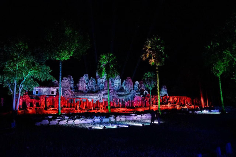 Siem Reap: Small-Group Guided Visit of Angkor Wat and Its Temples Angkor Wat: Full-Day Group Tour with French-Speaking Live Guide
