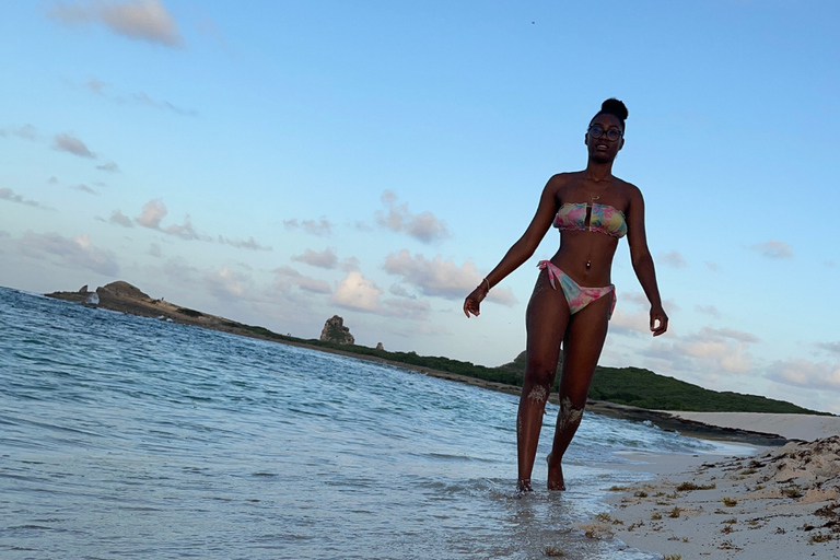 Saint-François tour: Donut BBQ Boat swim, Pointe des Châteaux Saint-François Tour: Donut BBQ Boat Swim, Pointe des Châteaux