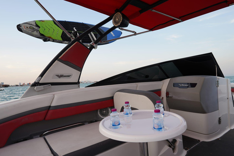 Doha: Private Jet Boat Trip - with Water ActivitiesDoha: Private Jet Boat Trip (1 hour)