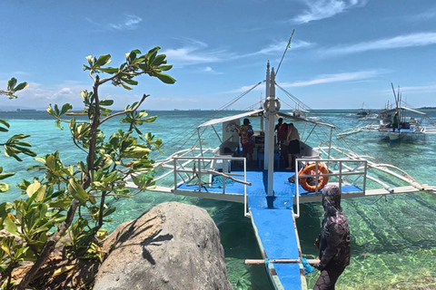 Mactan: Island Hopping Adventure with Snorkeling Mactan: Island Hopping Adventure with Snorkeling Group Tour