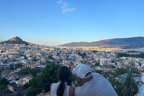 Athens: Night Walking Tour with Local Guide