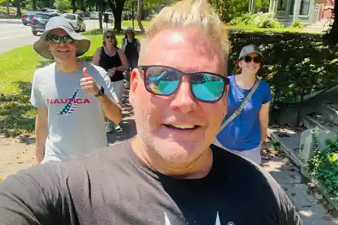 Old Louisville: Die Glitter Ball City-Wanderung mit dem Autor