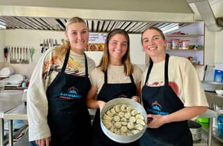 Kathmandu: Bereiten Sie authentische nepalesische Momos mit einheimischen Köchen zu