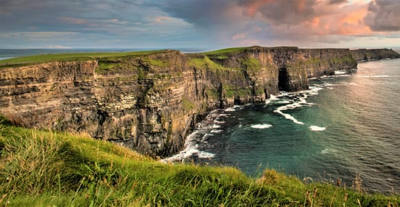 Aran Island, Cliffs of Moher und Klippenfahrt von Galway City aus.