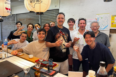 Tsukiji Market Foodie Tour: Enjoy Seafood, Sushi, and Sake