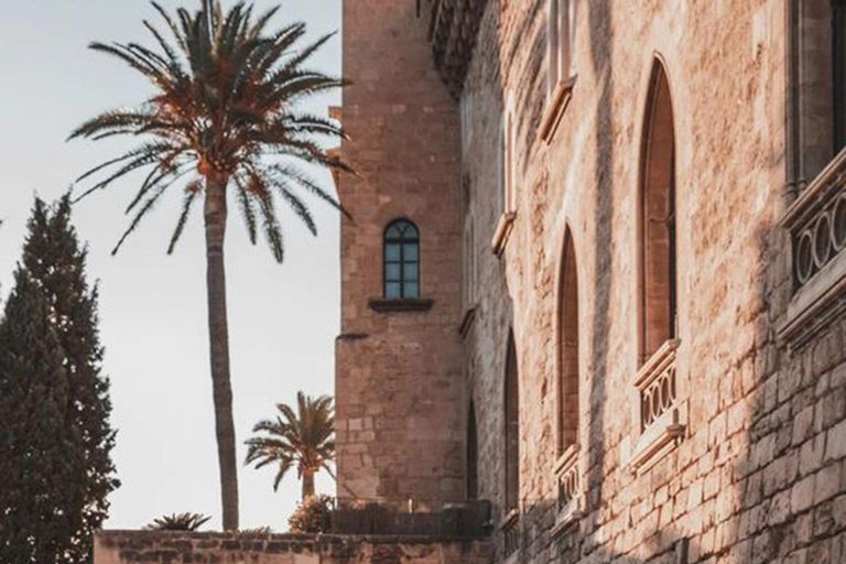 Instagram tour in Palma de Mallorca with a private photographer