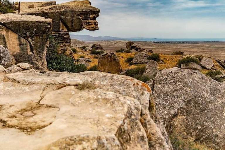 Halvdagsutflykt till Gobustan och lervulkanerna