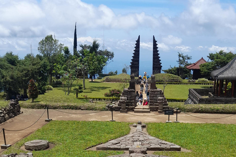 Yogyakarta: Candi Cetho, Sukuh e tour della città in solitaria