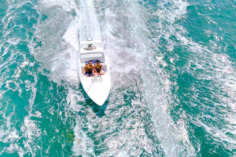 Cancún: Passeio de lancha na Lagoa Nichupté com snorkeling