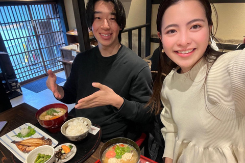 Kanazawa: Authentic Morning Breakfast & Higashi Chaya Walk