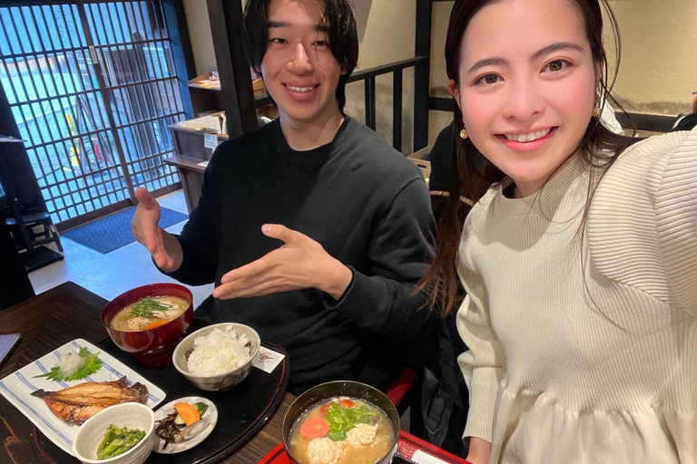 Kanazawa: Authentic Morning Breakfast & Higashi Chaya Walk