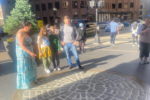 Freedom Trail in het Spaans: de route die de revolutie in Boston markeerdeFreedom Trail in het Nederlands: De route die de revolutie in Boston heeft gevormd