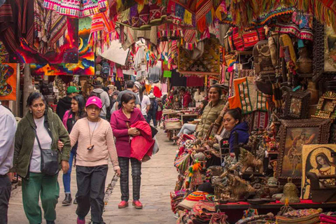 Cusco : Transfer to the market of Pisac