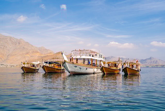 Transfer van Dubai naar Khasab met een hele dag dhowcruise en lunch
