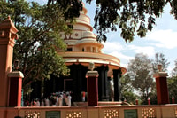 Day Trip to Varkala from Trivandrum (Guided Full Day Tour) - Housity