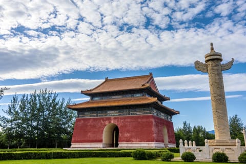 Ming Tombs Private Tour: Sacred Road, Dingling and Changling