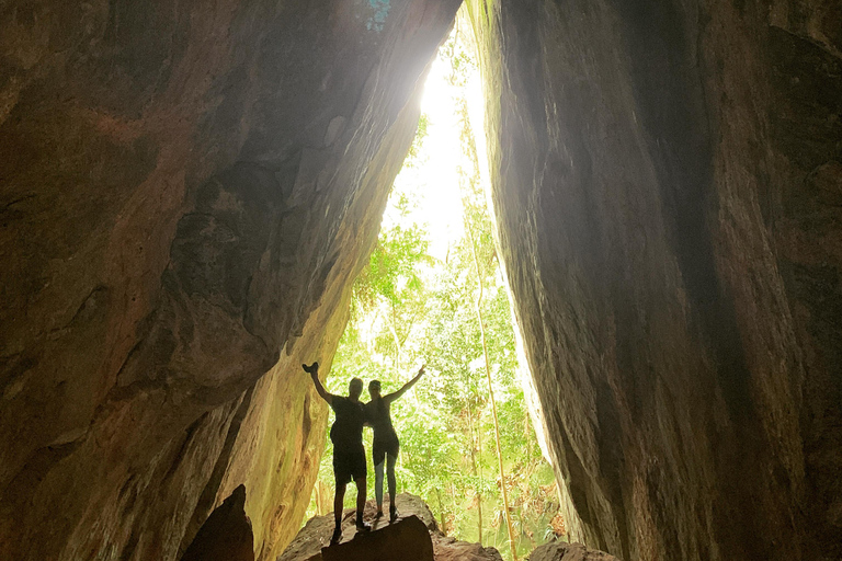 Tour delle cascate e delle grotte del Parco Nazionale di Tijuca