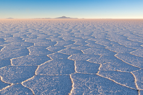 BOLIVIA: ONTDEK DE ZOUTVLAKTE VAN UYUNI IN 2 DAGEN/1 NACHT