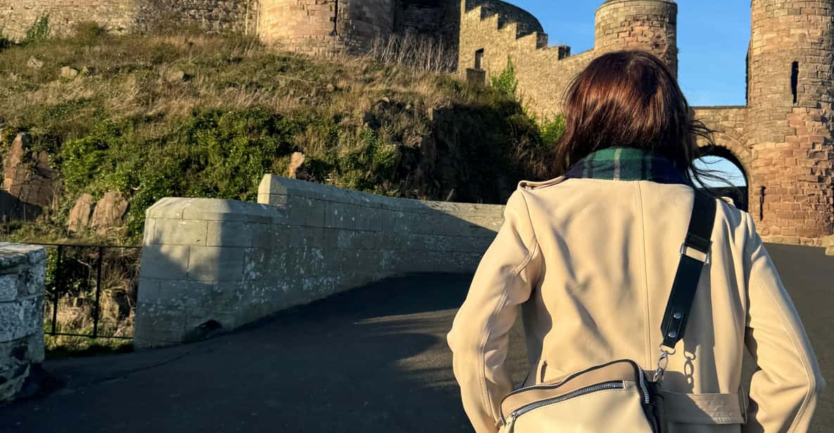 Afbeelding 3 van Edinburgh: Bamburgh Castle, Northumberland en Alnwick Trip