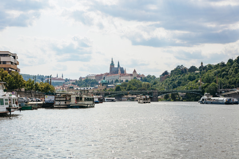 Praga: Cycle Boat: The Swimming Beer BikeReserva de grupo