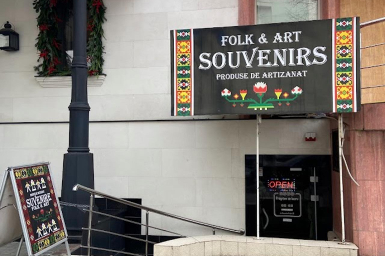 Chisinau: Private City Walking/shopping Tour