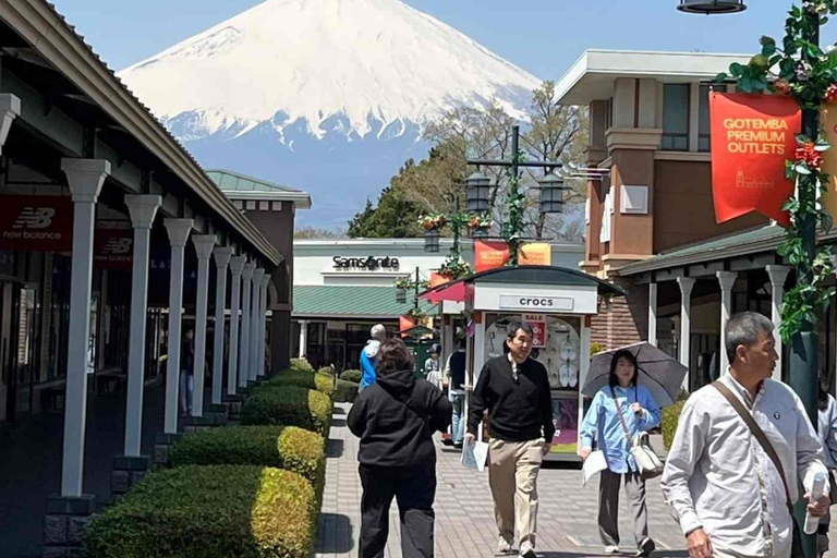 Tokyo: Mount Fuji Affordable Customizable Private 1-Day Tour Mount Fuji one day Private tour in Luxury Land Cruiser