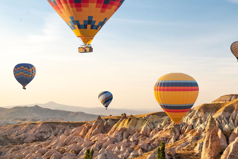 Skybound Serenity - Exclusive Balloon Watching Experience!