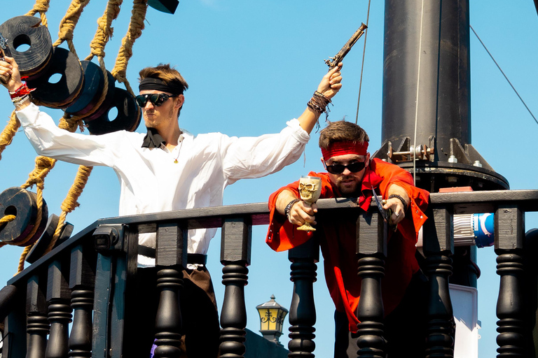 Pattaya : circuit d&#039;une journée dans les 3 îles en catamaran avec fêtePattaya : excursion d&#039;une journée sur le bateau pirate Black Pearl avec soirée DJ