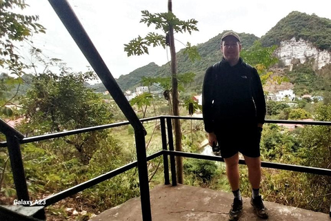 Half Day Hiking to Cat Ba National Park with a Guide