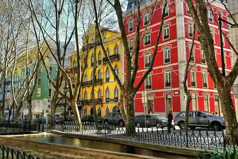 Lisbon Private City Tour with Local Guide – 2 or 4 Hours