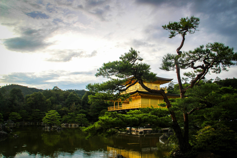 Kyoto - en dag Nijo slott, Sanzenin tempel och Kibune dagsturKyoto - en dagstur Nijo slott, Sanzenin tempel och Kibune dagstur