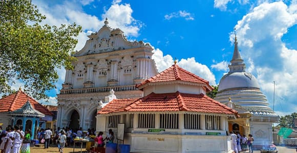 Kalutara: Private City Sightseeing Guided Tour by Tuk Tuk