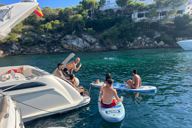 Mallorca: Half-Day or Sunset Catamaran Charter with Snacks TOTAL ECLIPSE AGOUST 12