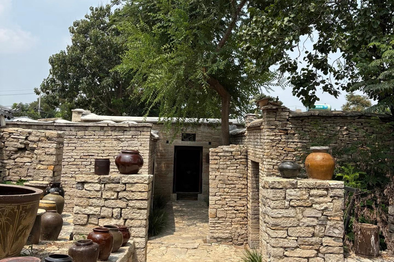 Jinan: Qufu – Konfuzianischer Tempel, Anwesen, Friedhof &amp; MuseumstourGuide for other languages