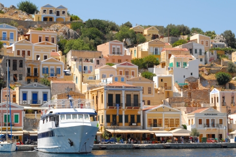 Rhodos: Tagestour zur Insel Symi mit dem SchnellbootBootstickets + Transfer Lindos, Pefkos, Kalathos, Lardos