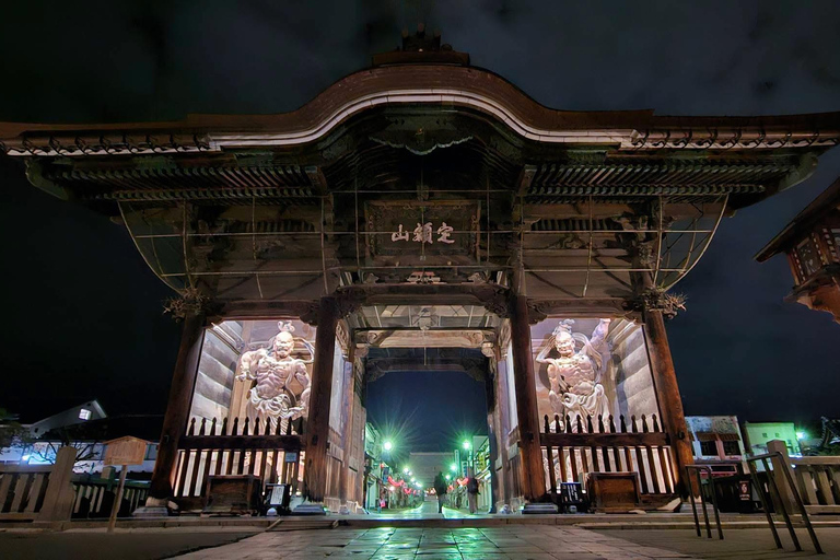 Tokyo: 5-Day Private Tour to Hiroshima with Transport