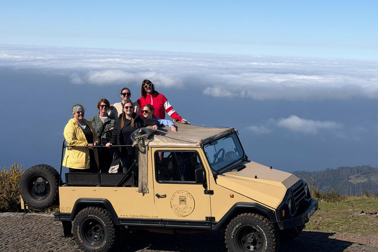 West Jeep tour Madeira: Fanal, Seixal beach, Vulcaninc Pools