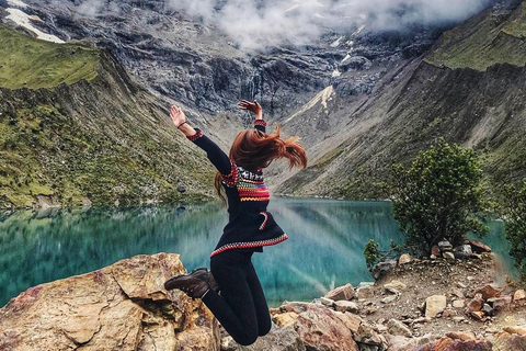 Excursão ao Lago Humantay e excursão a Machu Picchu de trem