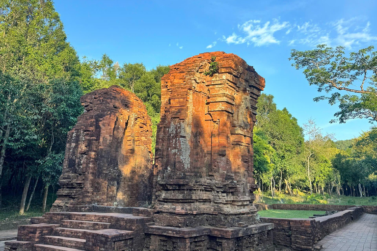 DaNang / Hoi an: My Son Sanctuary, Marble Mt & Golden Bridge Hoi an: My Son Sanctuary, Marble Mt & Golden Bridge Group