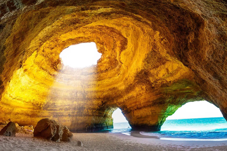 Lisbonne : Algarve, grottes de Benagil et Lagos avec option de tour en bateauVisite en petit groupe