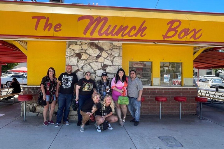 Los Angeles : circuit en limousine premium sur les traces des meurtres de la famille MansonLos Angeles : Visite guidée en limousine de luxe sur les lieux des meurtres de la famill