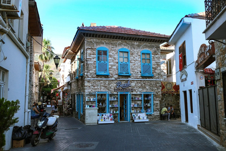Marmaris: Guided Walking Tour with Port Transfers