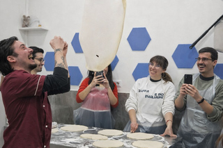 Naples: Pizza-Making Workshop with Drink and Appetizer