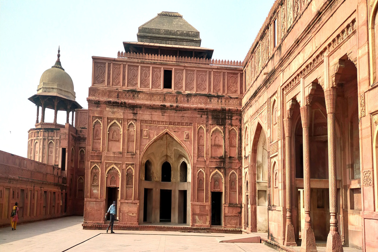 Von Delhi aus: Private Taj Mahal und Agra Fort Reise mit dem AutoNur Privatwagen und Reiseleiter