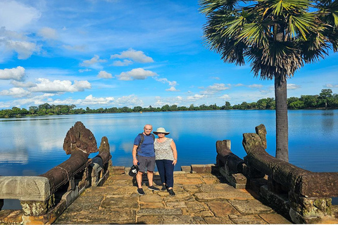 2-Day Small Group Temples Sunrise Tour from Siem Reap 2-Day Private English Tour Guide